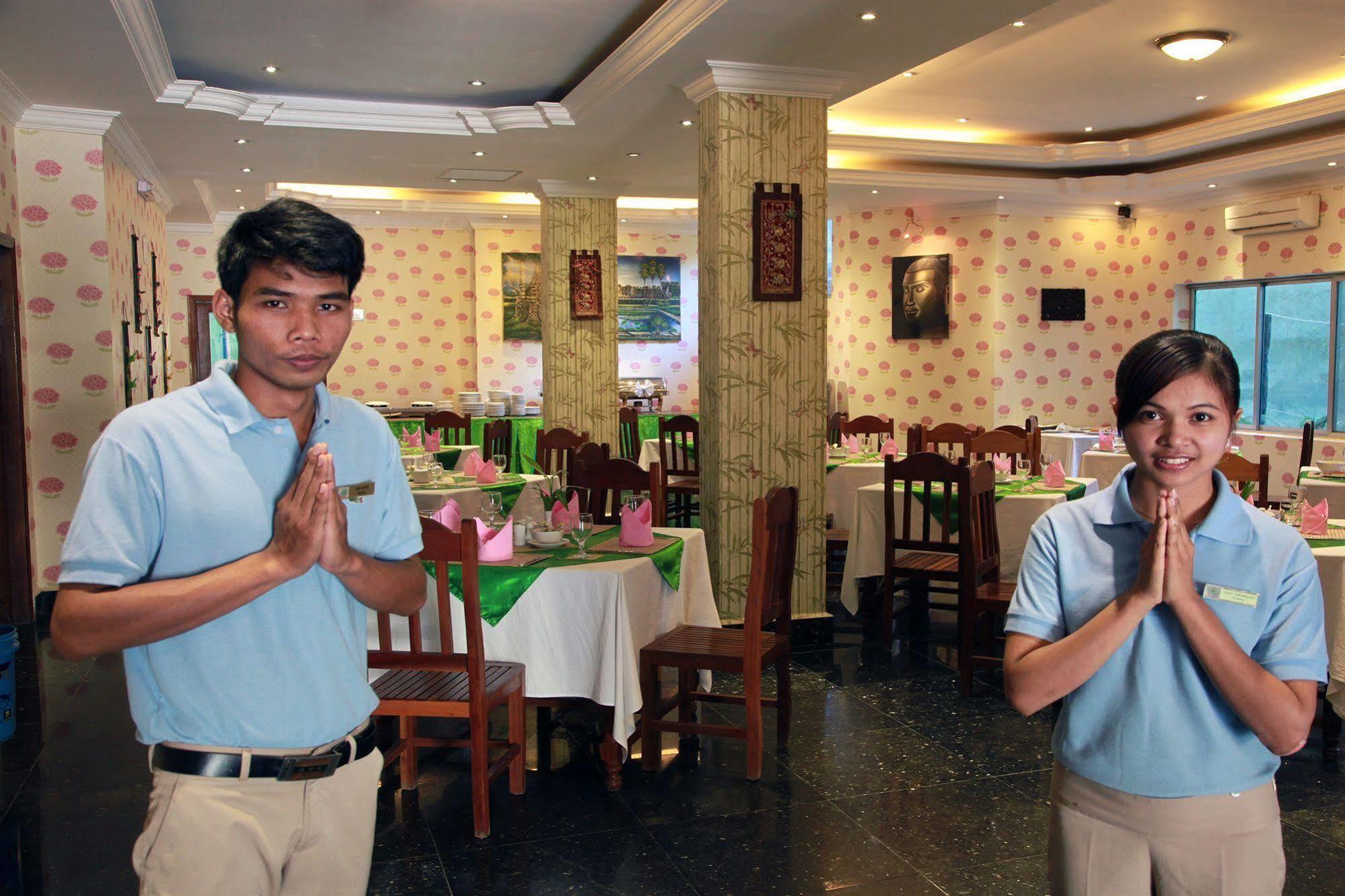 Parklane Hotel Siem Reap Exteriör bild